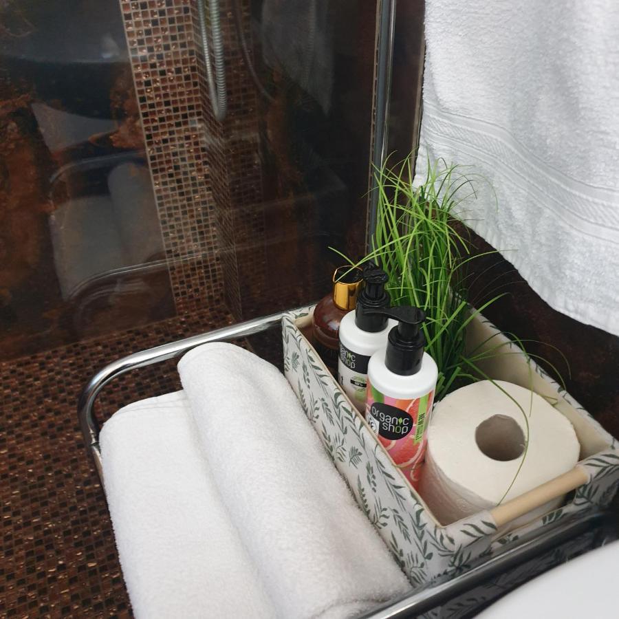 Fit Paradise Apartman Mişcolţ Exterior foto