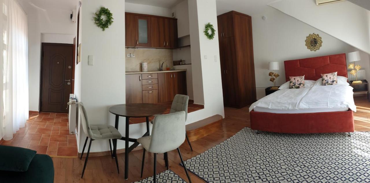 Fit Paradise Apartman Mişcolţ Exterior foto